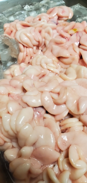 そろそろ鱈の白子も入荷終わりかもです！白子ポン酢や天ぷらでお楽しみ下さい！